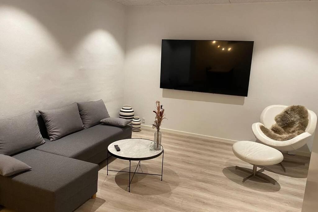 Central Kaelder Lejlighed Apartment Give Bagian luar foto